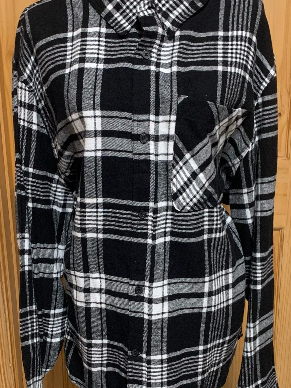Kohl's Black & White Plaid Button-Up Shirt - Retrofit